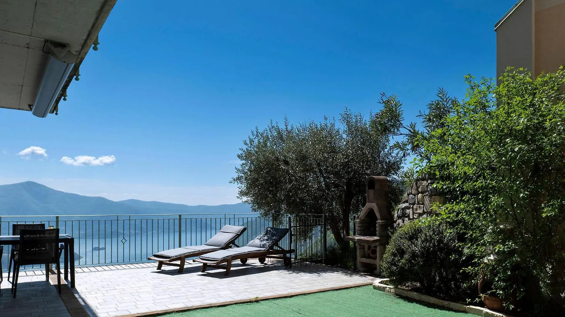 Mantegna Garten Mit Seeblick Und Schwimmbad Parzanica 0*,